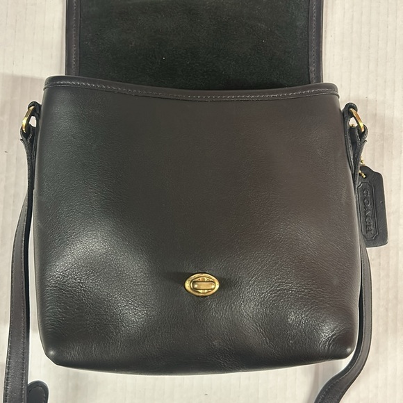 Coach Vintage Adjustable Shoulder Strap Bag - Picture 9 of 16